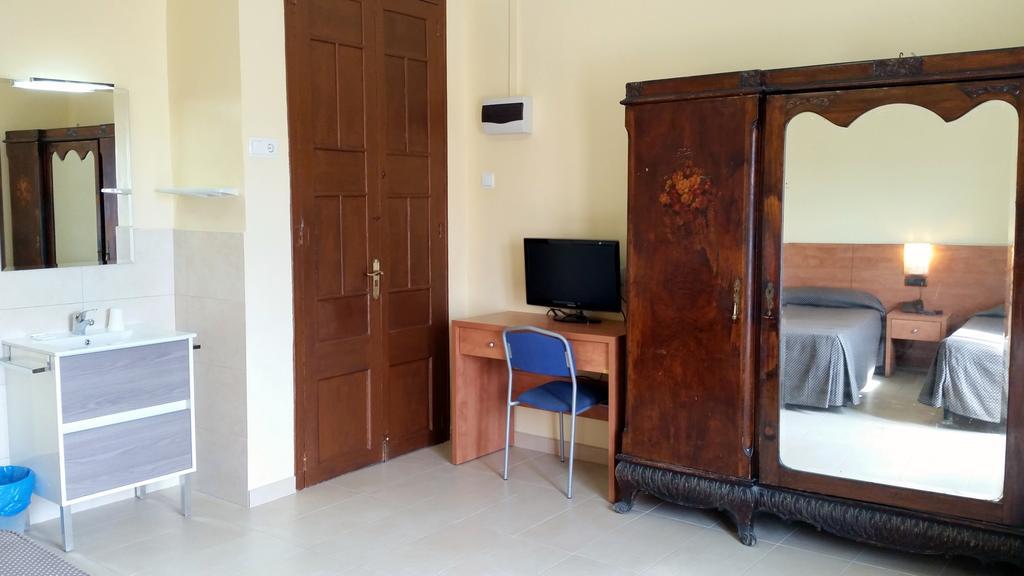 Chambre Triple avec Salle de Bains Commune