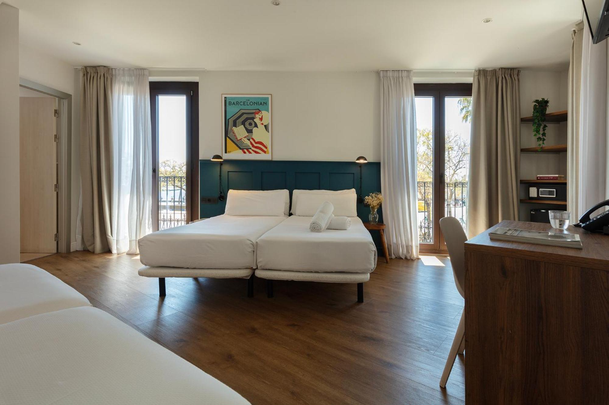 Family Room Port View