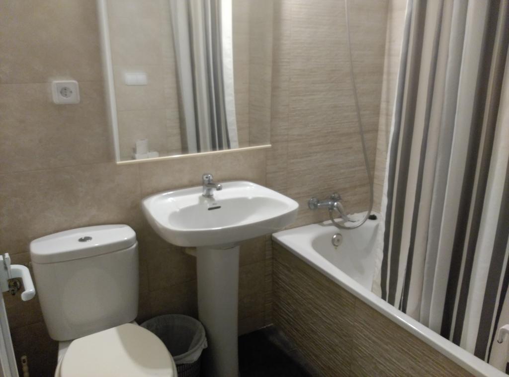 Economy Double Room,173001540:JPEG