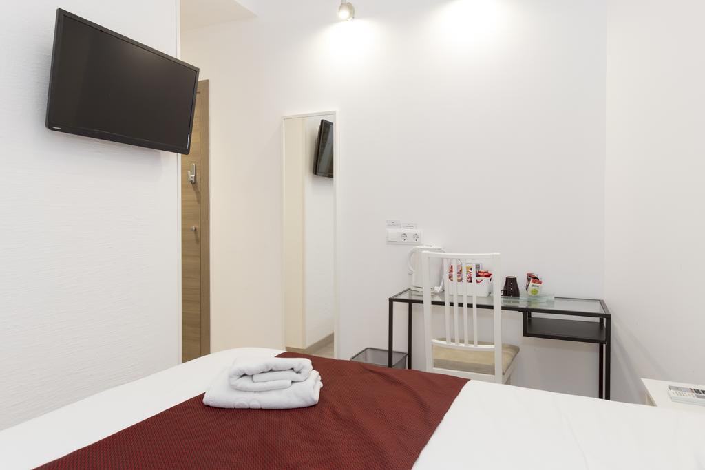 Budget Single Room