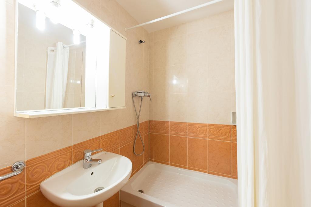 Chambre Double Économique avec Salle de Bains Privative - Sans Vue