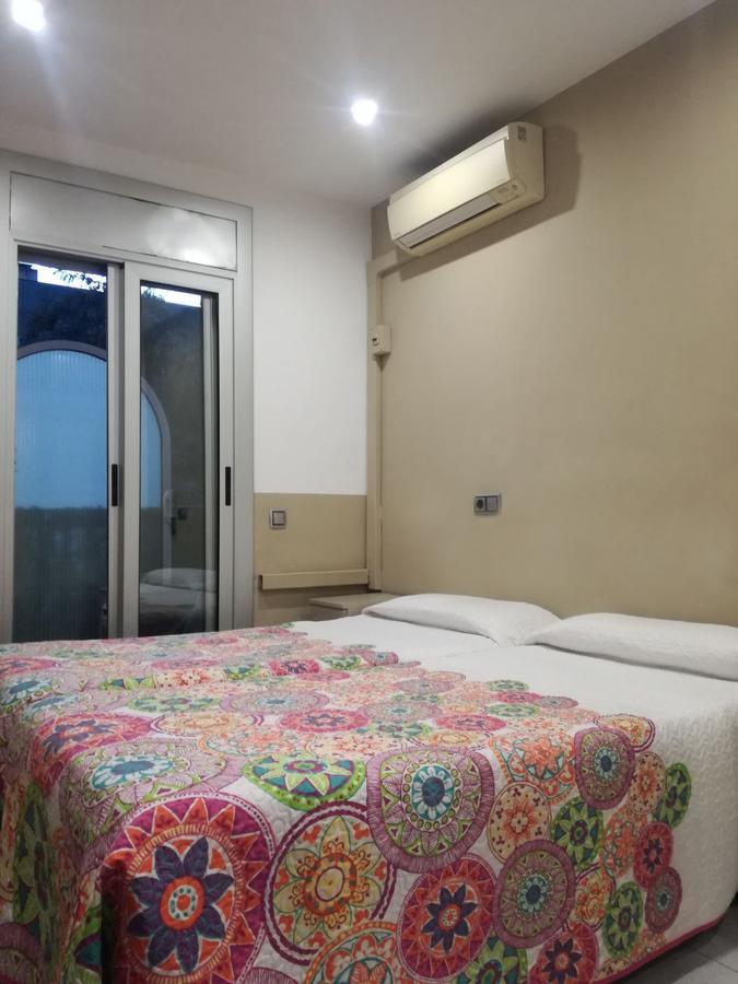 Chambre Lits Jumeaux Basique avec Salle de Bains Privative