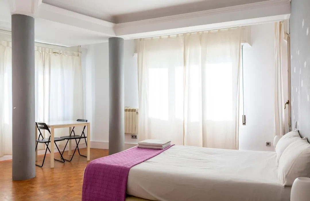 Monrooms Barcelona-1