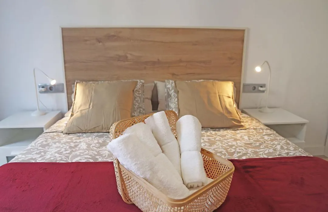 Hostal Gràcia-1