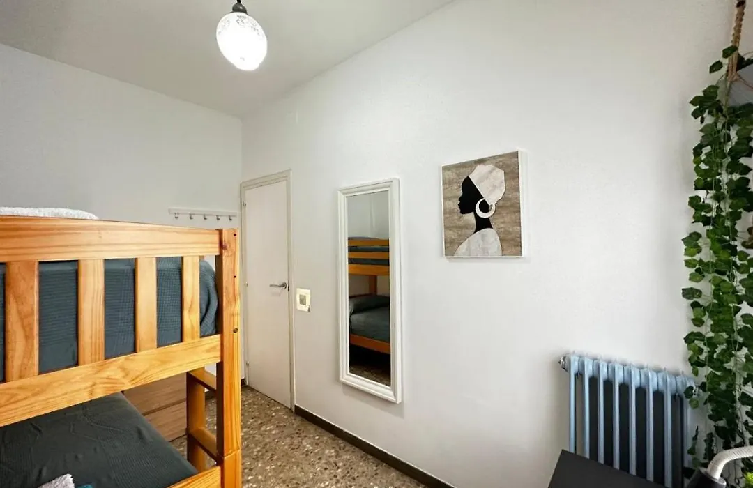 Rooms In Apartment Sepulveda-1