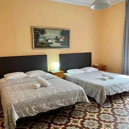Mariarooms Hostel-2
