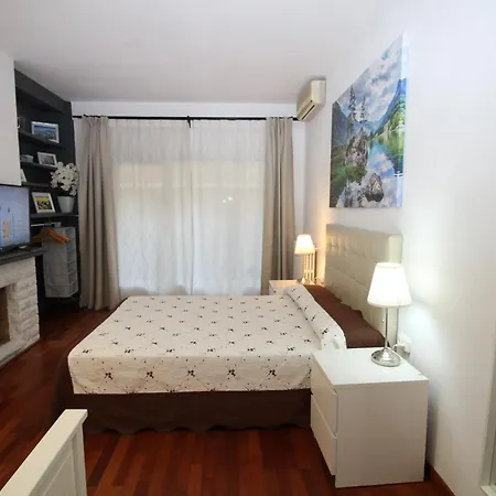 Habitaciones Viladomat-2