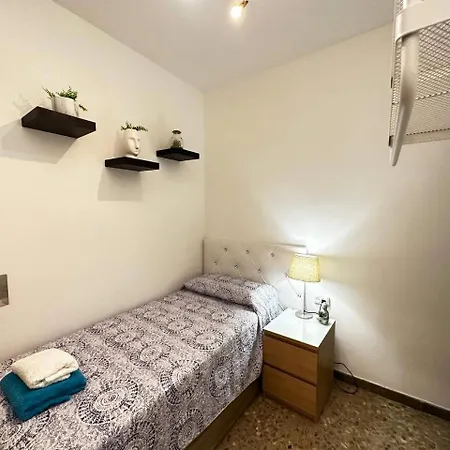 Rooms In Apartment Sepulveda-3
