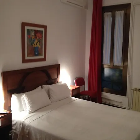 Hostal Absolut Stay (Adults Only)-3