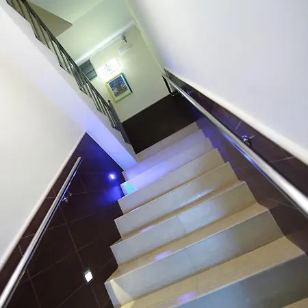 Hostal Las Flores Ramblas-2