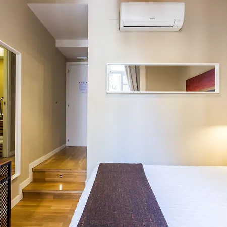 El Born Guest House By Casa Consell-3