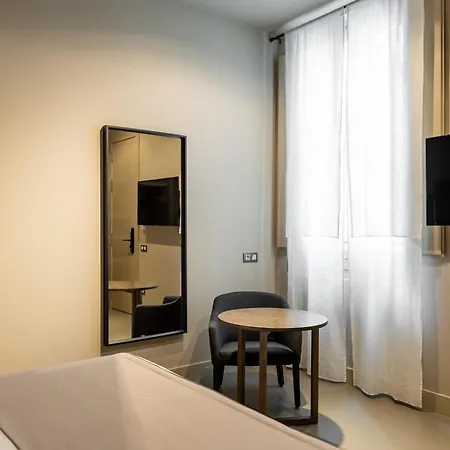 Uma Suites Pau Claris-2