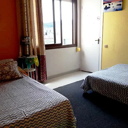 Barcelona Nice & Cozy Residencia De Estudiantes-3